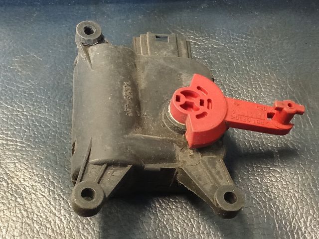 bontott AUDI A4 B6 Fűtés Állító Motor