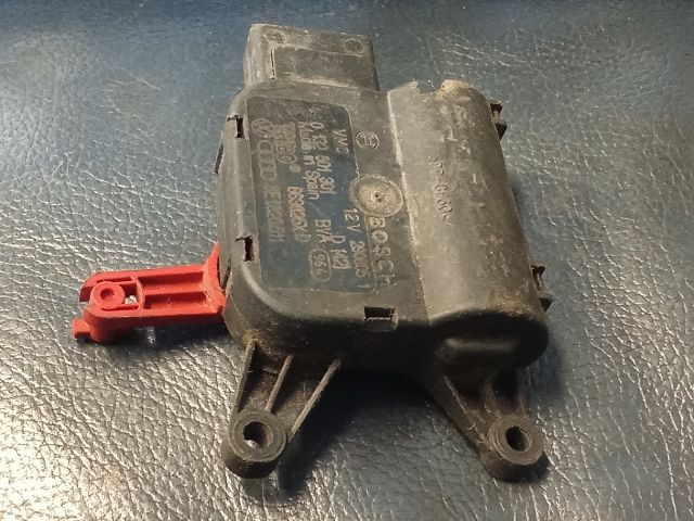 bontott AUDI A4 B6 Fűtés Állító Motor