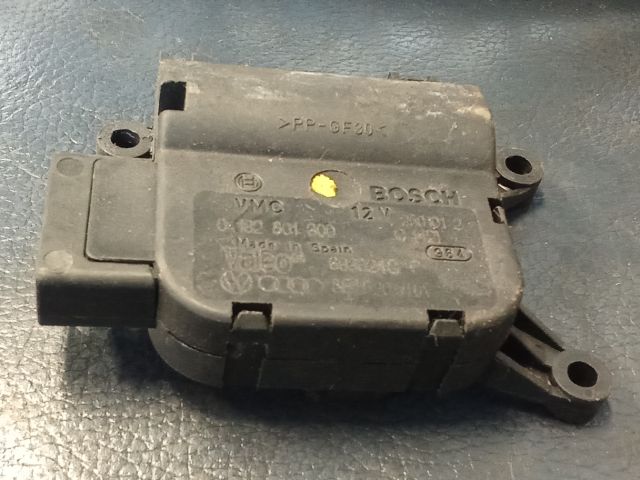 bontott AUDI A4 B6 Fűtés Állító Motor