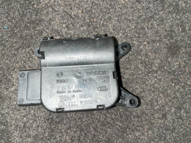 bontott AUDI A4 B6 Fűtés Állító Motor