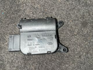 bontott AUDI A4 B6 Fűtés Állító Motor