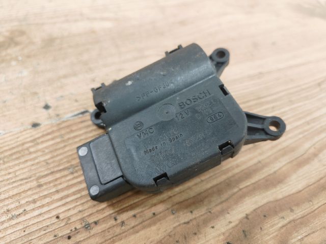 bontott AUDI A4 B6 Fűtés Állító Motor