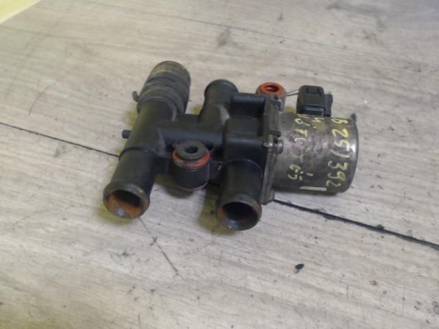 bontott AUDI A4 B6 Fűtéscsap