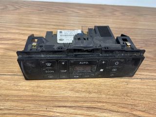 bontott AUDI A4 B6 Fűtéskapcsoló (digit klímás)