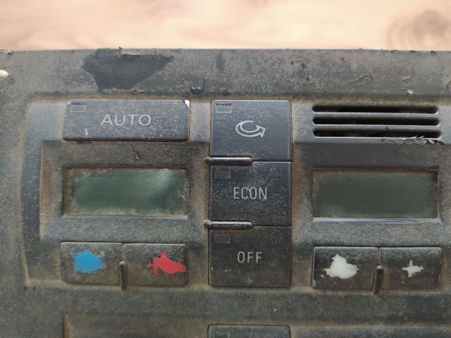 bontott AUDI A4 B6 Fűtéskapcsoló (digit klímás)