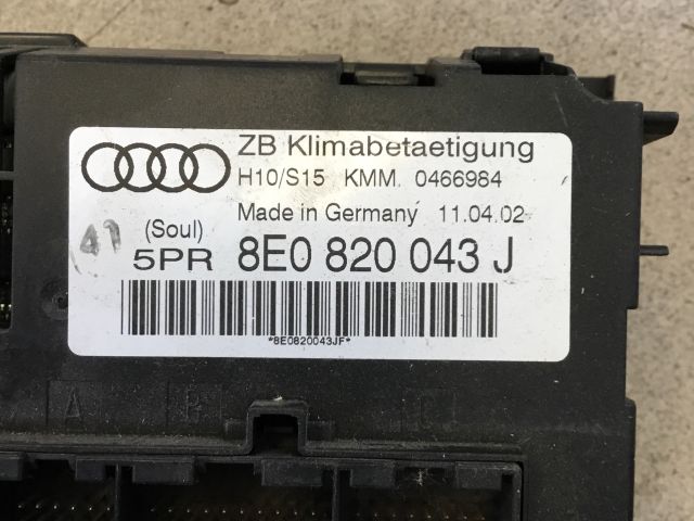 bontott AUDI A4 B6 Fűtéskapcsoló (digit klímás)