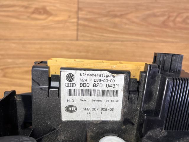 bontott AUDI A4 B6 Fűtéskapcsoló (digit klímás)