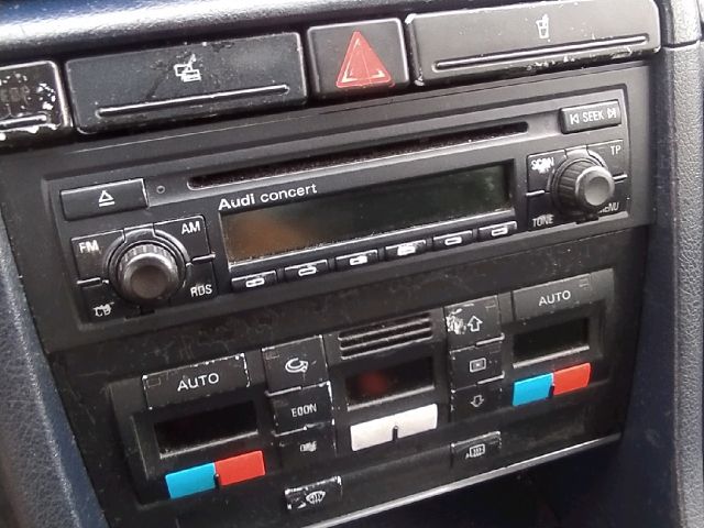 bontott AUDI A4 B6 Fűtéskapcsoló (digit klímás)