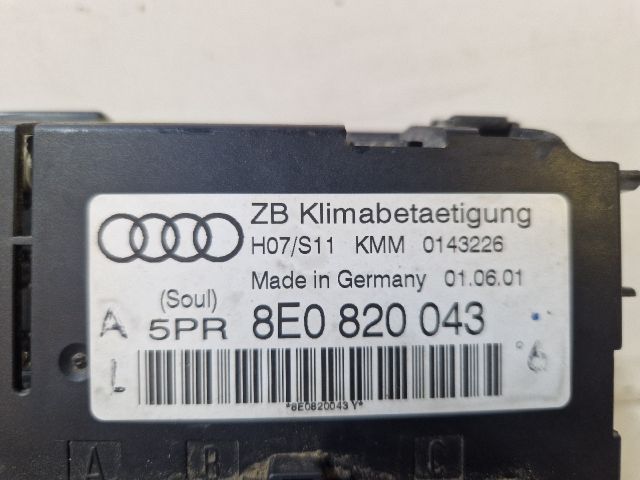 bontott AUDI A4 B6 Fűtéskapcsoló (digit klímás)