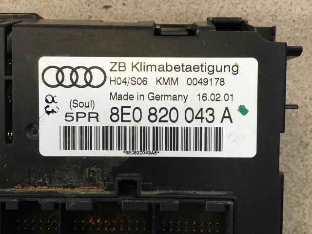 bontott AUDI A4 B6 Fűtéskapcsoló (digit klímás)