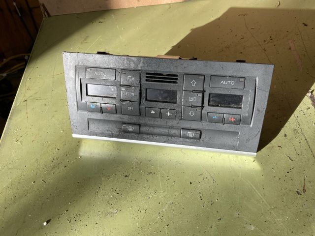 bontott AUDI A4 B6 Fűtéskapcsoló (digit klímás)