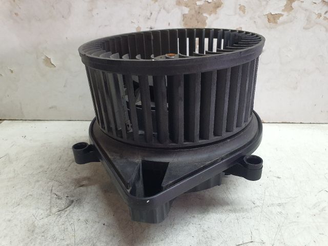 bontott AUDI A4 B6 Fűtőmotor (Klímás)