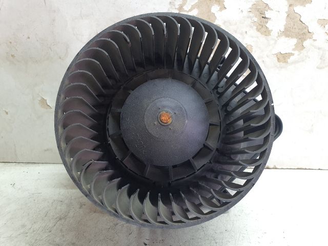 bontott AUDI A4 B6 Fűtőmotor (Klímás)