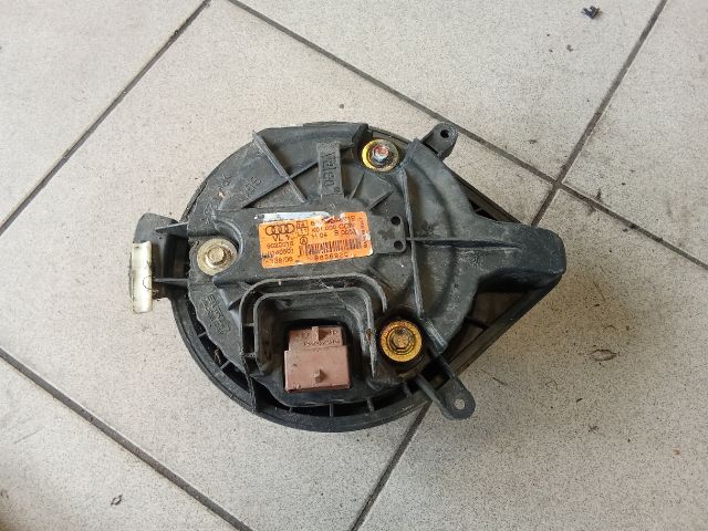 bontott AUDI A4 B6 Fűtőmotor (Nem klímás)