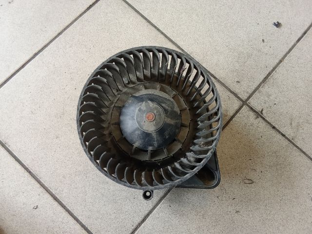bontott AUDI A4 B6 Fűtőmotor (Nem klímás)