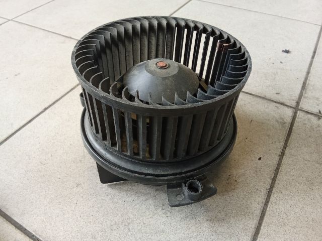 bontott AUDI A4 B6 Fűtőmotor (Nem klímás)