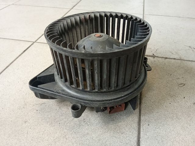 bontott AUDI A4 B6 Fűtőmotor (Nem klímás)