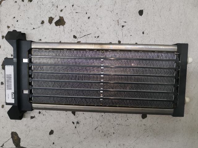 bontott AUDI A4 B6 Fűtőradiátor (Elektromos)