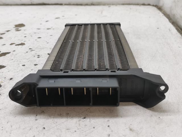 bontott AUDI A4 B6 Fűtőradiátor (Elektromos)
