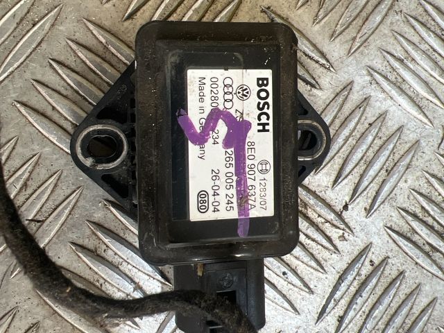 bontott AUDI A4 B6 Gyorsulás Jeladó