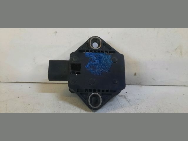 bontott AUDI A4 B6 Gyorsulás Jeladó