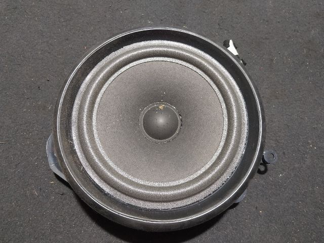 bontott AUDI A4 B6 Hangszóró (Pozíciófüggetlen)