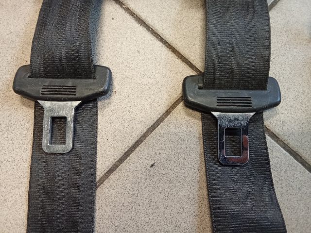 bontott AUDI A4 B6 Hátsó Biztonsági Öv Szett