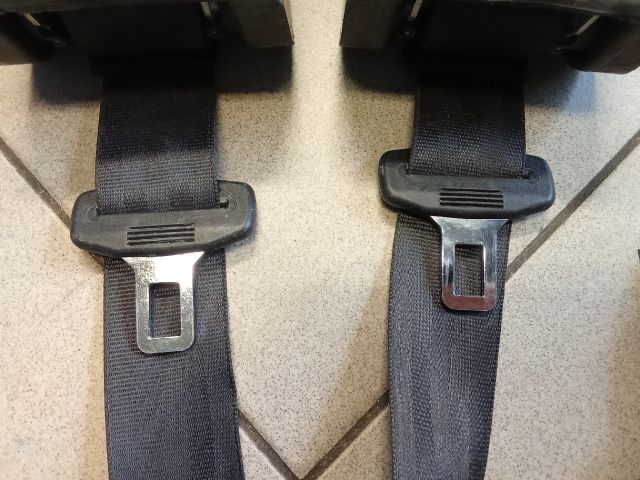 bontott AUDI A4 B6 Hátsó Biztonsági Öv Szett