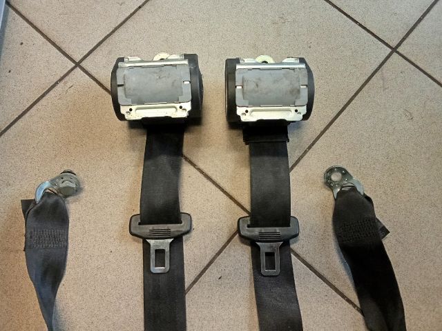 bontott AUDI A4 B6 Hátsó Biztonsági Öv Szett