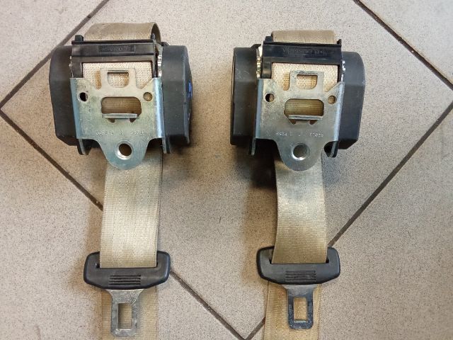 bontott AUDI A4 B6 Hátsó Biztonsági Öv Szett