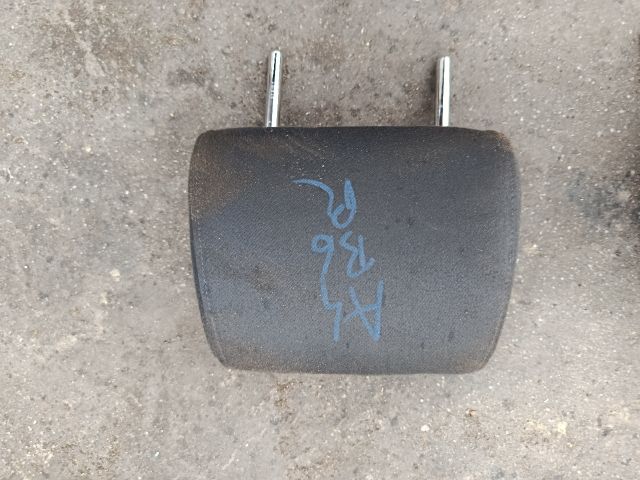 bontott AUDI A4 B6 Hátsó Fejtámla