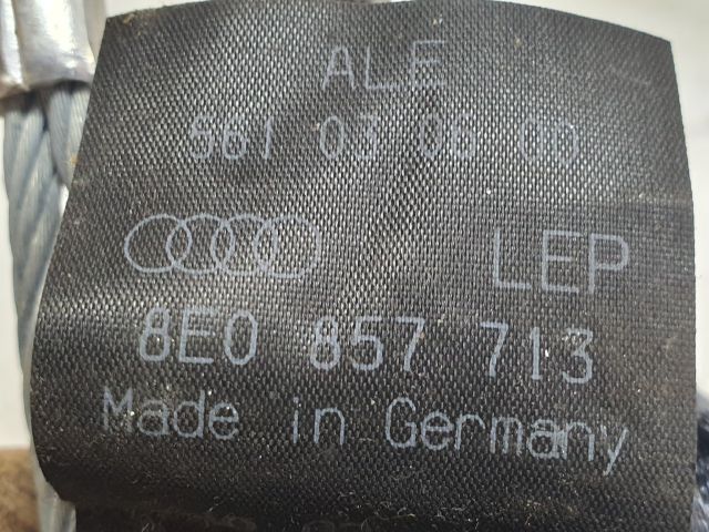 bontott AUDI A4 B6 Hátsó középső Biztonsági Öv Csat