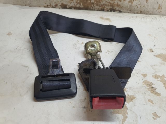 bontott AUDI A4 B6 Hátsó középső Biztonsági Öv Csat