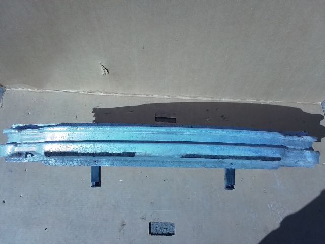 bontott AUDI A4 B6 Hátsó Lökhárító Merevítő (Fém)