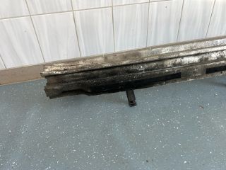 bontott AUDI A4 B6 Hátsó Lökhárító Merevítő (Fém)