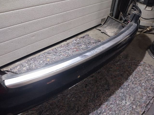 bontott AUDI A4 B6 Hátsó Lökhárító (Részeivel)