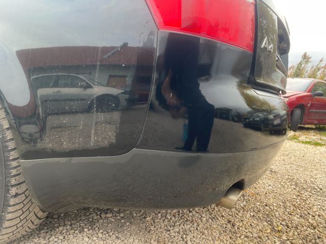 bontott AUDI A4 B6 Hátsó Lökhárító (Részeivel)