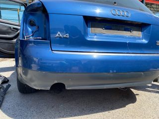 bontott AUDI A4 B6 Hátsó Lökhárító (Részeivel)