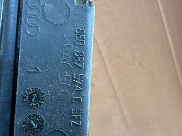 bontott AUDI A4 B6 Hátsó Rendszámtábla Világítás