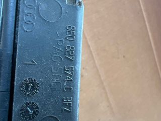 bontott AUDI A4 B6 Hátsó Rendszámtábla Világítás