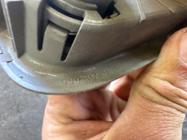 bontott AUDI A4 B6 Hátsó Üléstámla Döntő Kar / Gomb