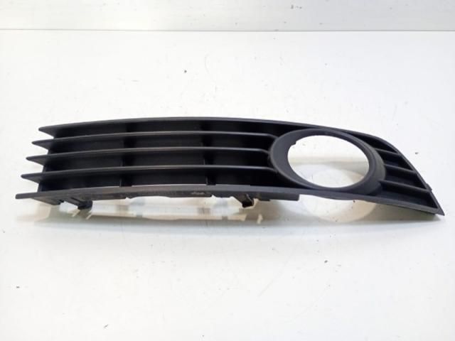 bontott AUDI A4 B6 Hűtőrács