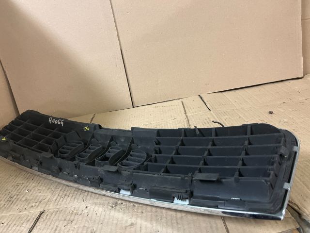 bontott AUDI A4 B6 Hűtőrács