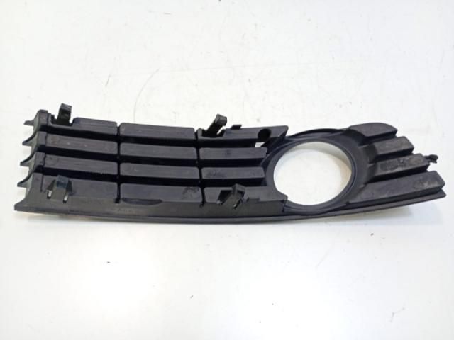 bontott AUDI A4 B6 Hűtőrács