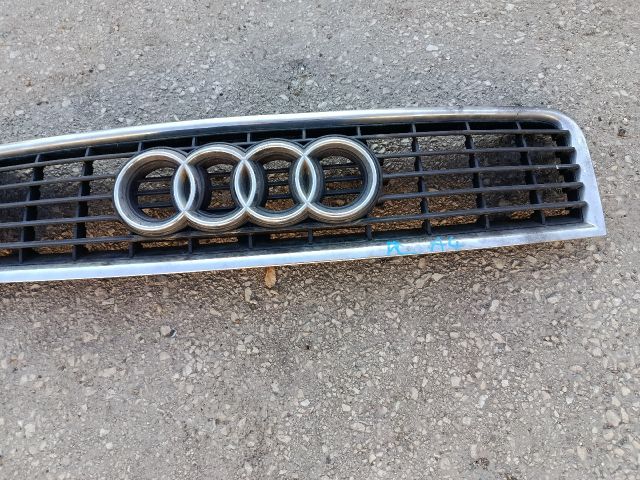 bontott AUDI A4 B6 Hűtőrács