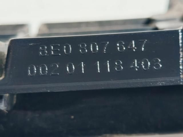 bontott AUDI A4 B6 Hűtőrács