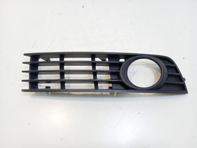 bontott AUDI A4 B6 Hűtőrács