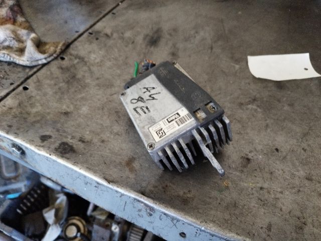 bontott AUDI A4 B6 Hűtőventilátor Elektronika