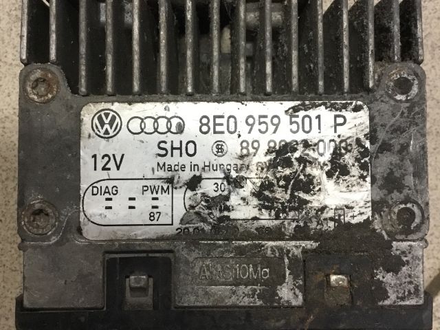 bontott AUDI A4 B6 Hűtőventilátor Motor