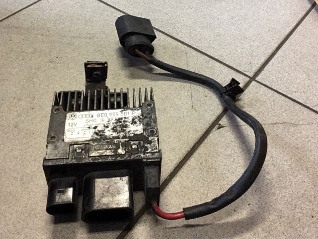 bontott AUDI A4 B6 Hűtőventilátor Motor